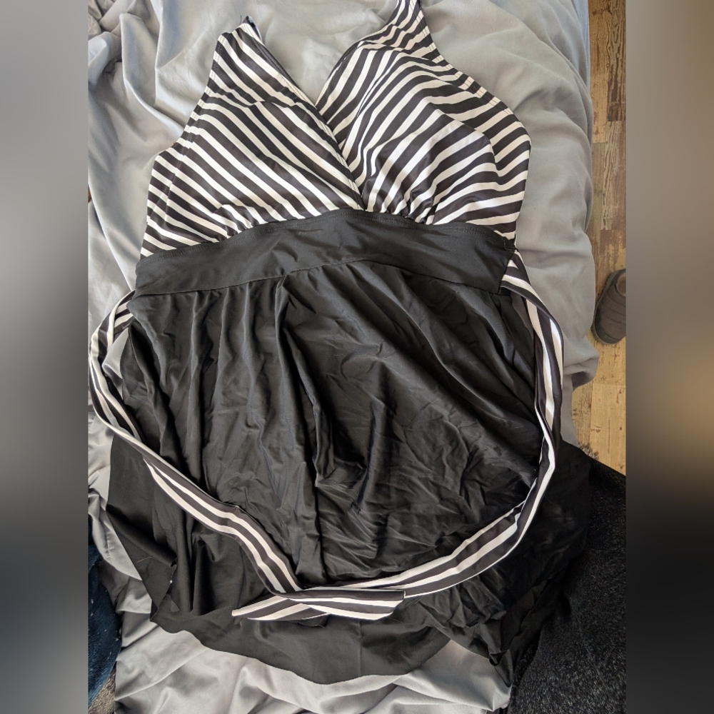 18 20 Bloomchic Swim Dress